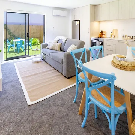 Central Chch Greek Island Vibe 2Bed Townhouse